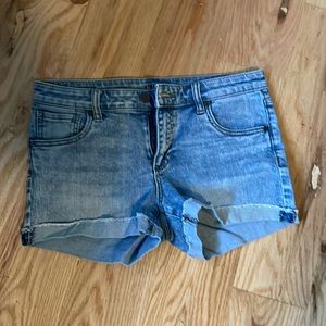 Kut from the Kloth, Amara Frayed Hem Short